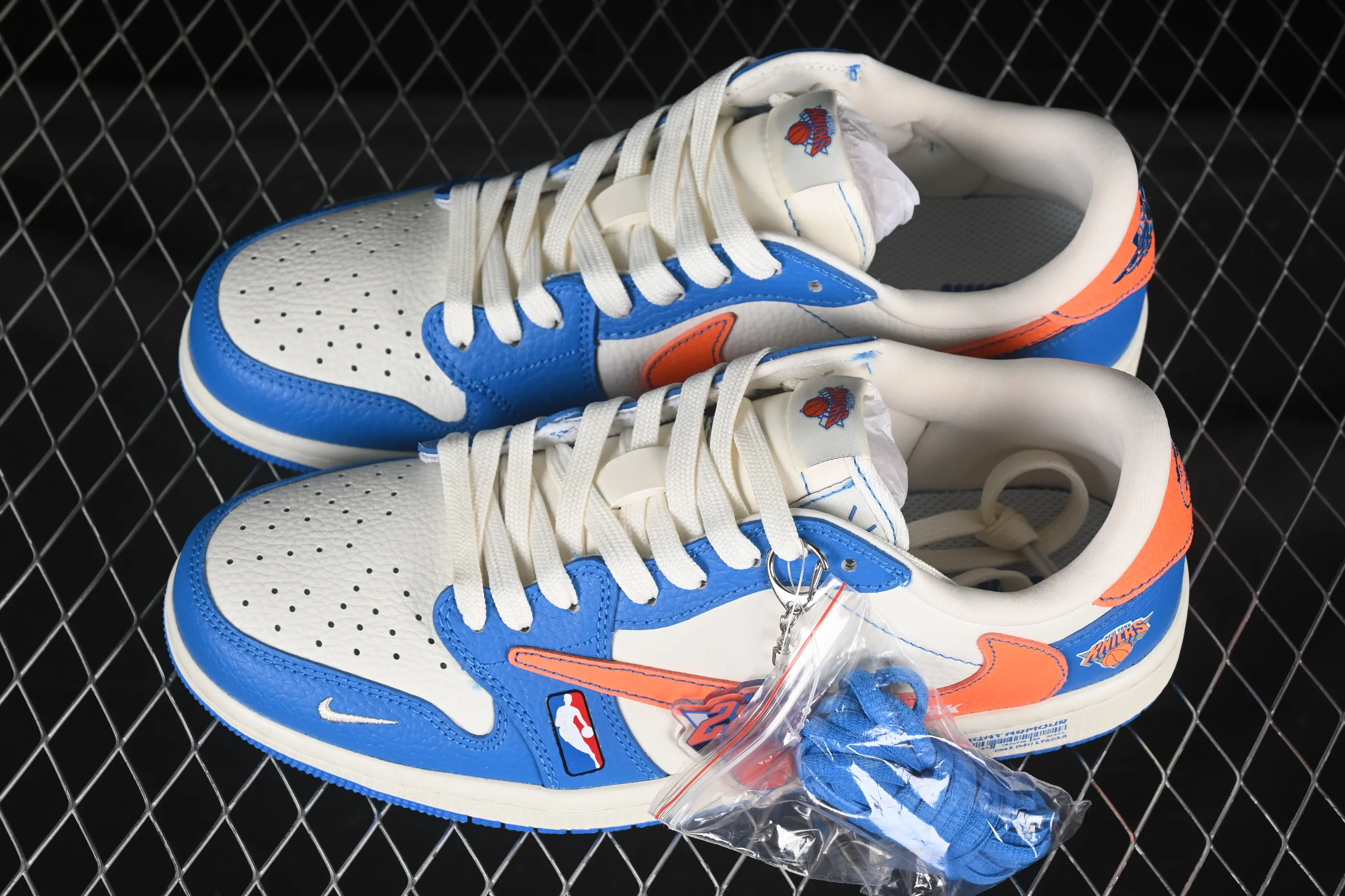 All categories Air Jordan Jordan series basketball shoes Air Jordan 1 Low high-end customized low-top sneakers Travis Scott x Fragment Design x Air Jordan 1 Low OG SP AJ1 joint model low-top cultural casual sneakers SC9207-028